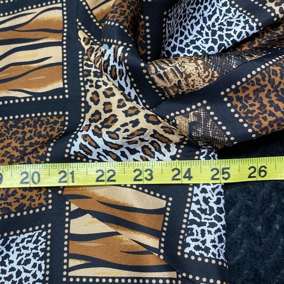 SilkLand Women’s 100% Silk Blouse 2X Button Front Animals Print Side Slits - Picture 9 of 11